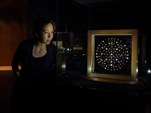 ཧོང་ཀོང་དུ་སངས་རྒྱས་ཀྱི་རིང་བསྲེལ་རིན་བསྡུར་ལམ་ནས་ཚོང་སྒྱུར་བྱ་འཆར་ལ་རྒྱ་གར་གཞུང་གིས་དགག་བྱ་བྱས་རྐྱེན་རིན་བསྡུར་ཚོང་སྒྱུར་ཕྱི་བཤོལ་བྱས་འདུག